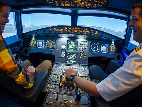 Autentický simulátor letu v Aibusu A320: Praha
